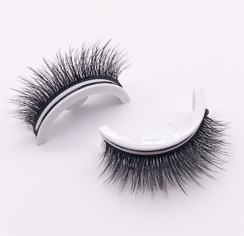 VippeFix™ – Din genvej til perfekte vipper Naturligt look eller ekstra fylde – uden lim eller salonbesøg