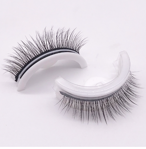VippeFix™ – Din genvej til perfekte vipper Naturligt look eller ekstra fylde – uden lim eller salonbesøg