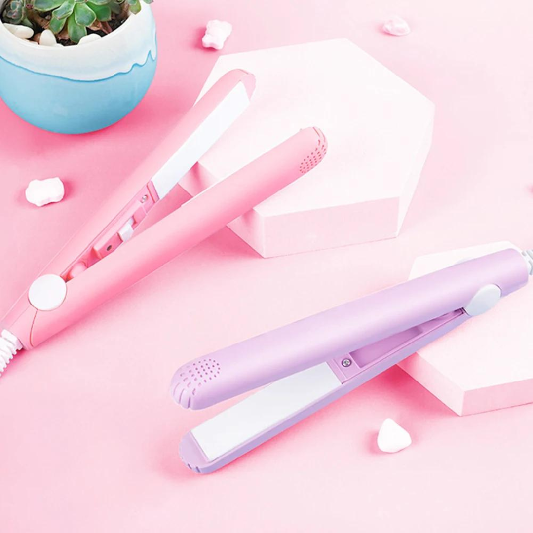 Krøl&Glans™ – Mini krølle- og glattejern Perfekt til tasken – lav glatte lokker eller smukke krøller på få minutter