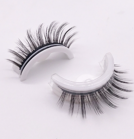 VippeFix™ – Din genvej til perfekte vipper Naturligt look eller ekstra fylde – uden lim eller salonbesøg